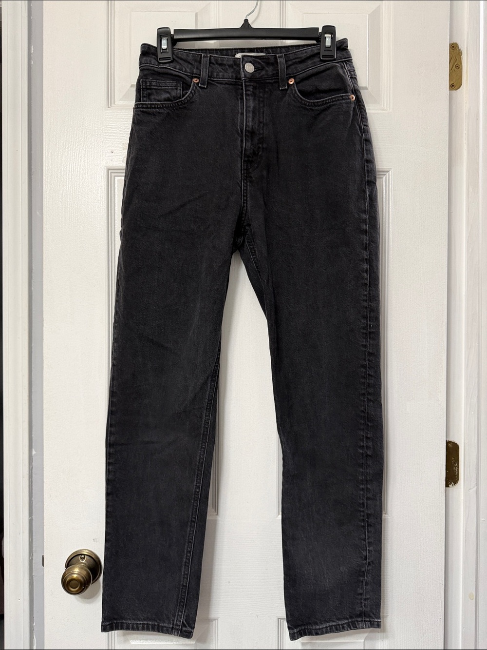 H&M Women’s Slim Straight High Rise Black Jeans size 6